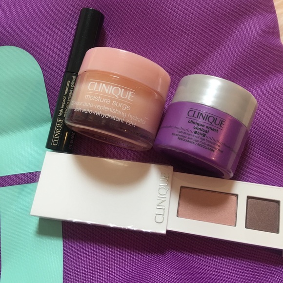 💕 Clinique Makeup and Skincare Bundle 💕 - Picture 2 of 6